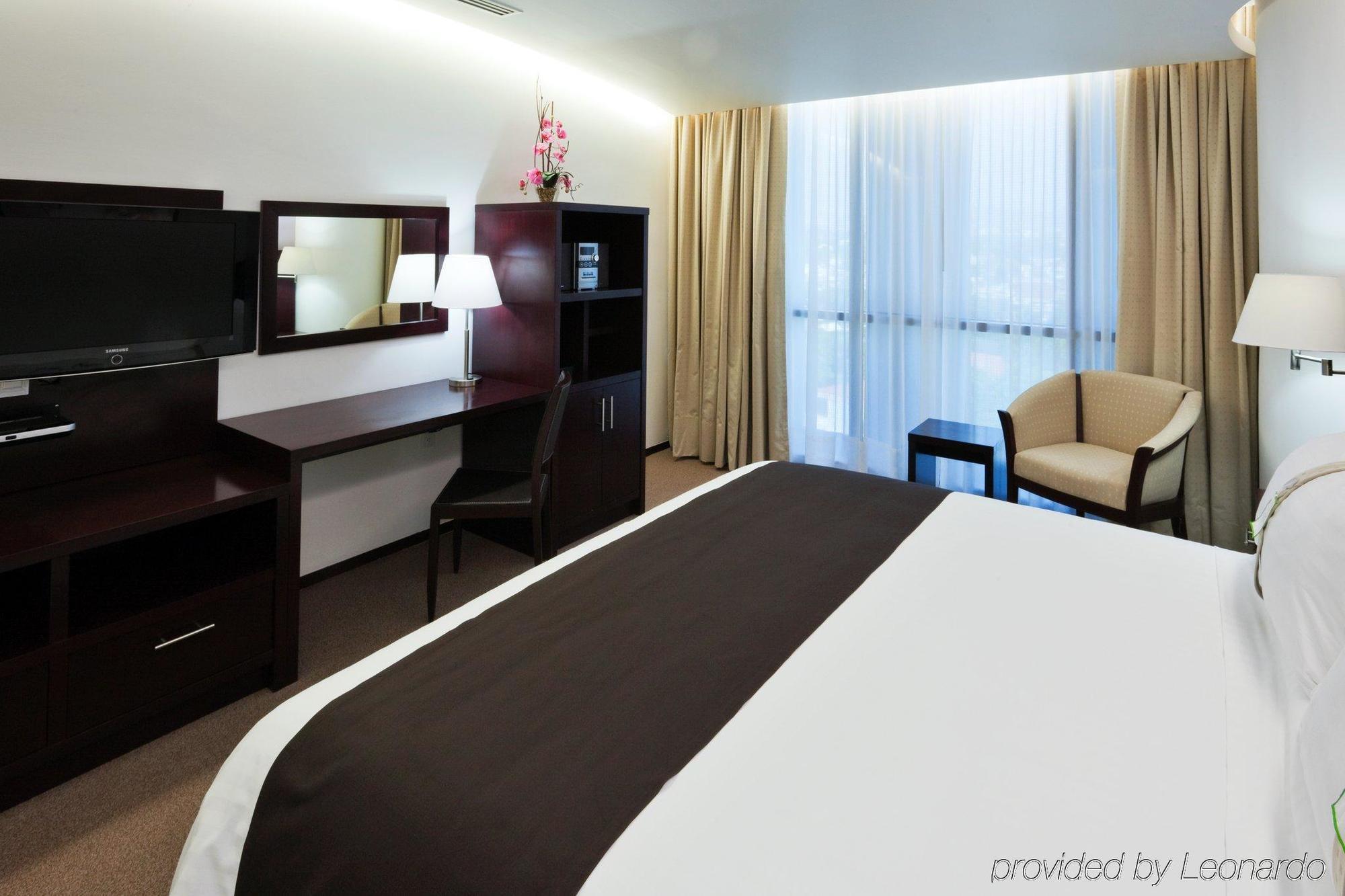 Holiday Inn Hotel&Suites Mexico Medica Sur, an IHG Hotel Habitación foto